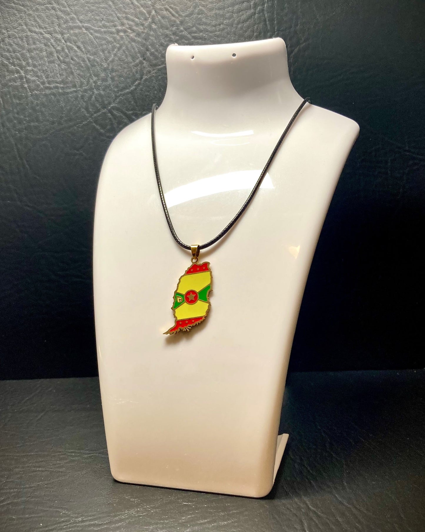 𝗚𝗿𝗲𝗻𝗮𝗱𝗮 🇬🇩 ✮⋆˙