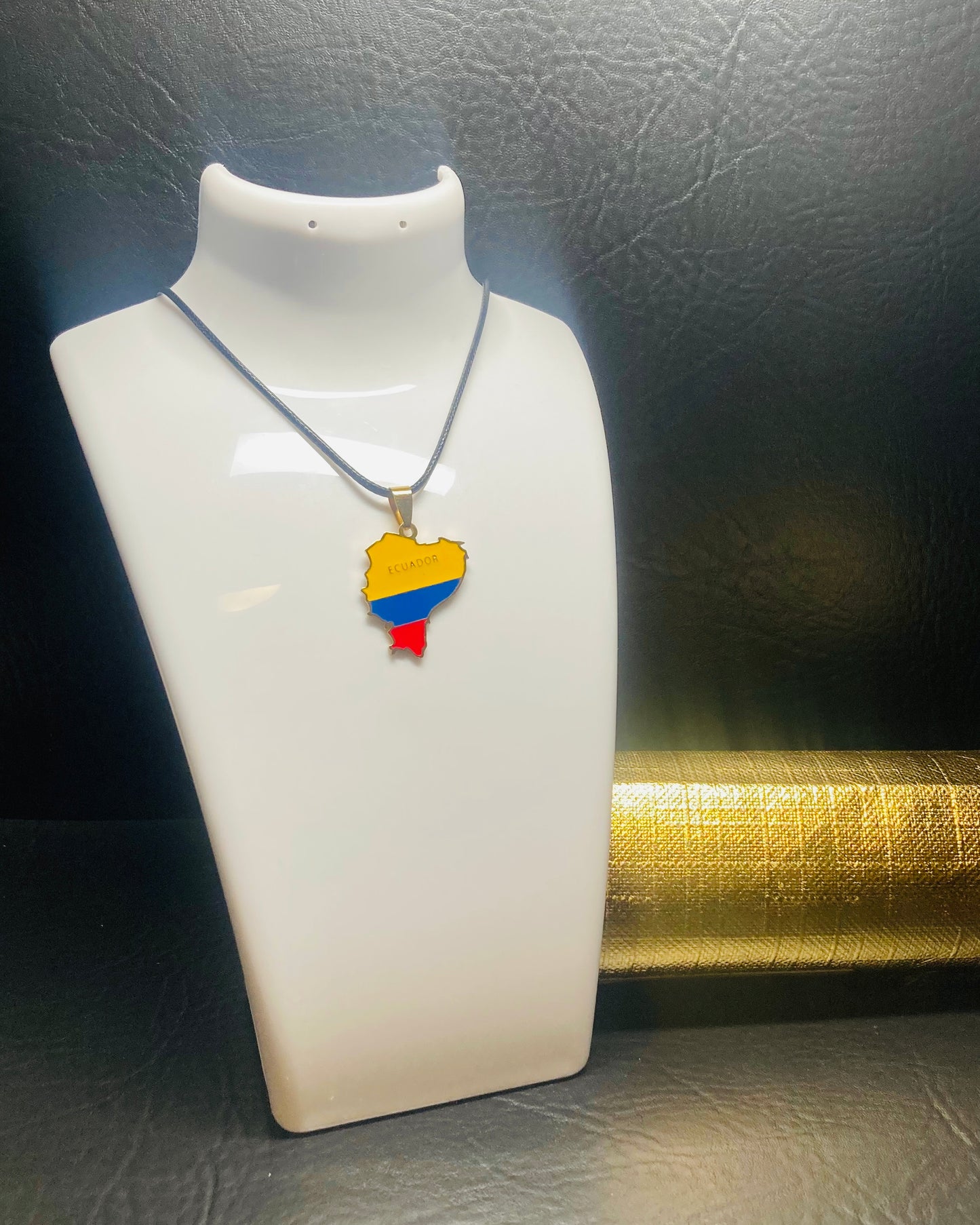 Ultra Country Flag Pendant Necklaces - B