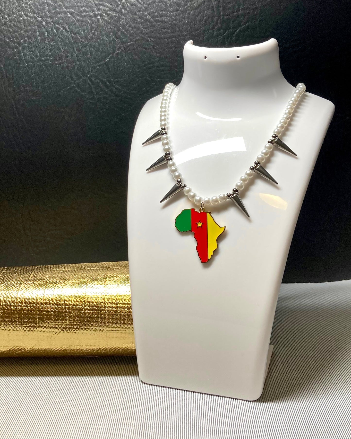 𝐂𝐚𝐦𝐞𝐫𝐨𝐨𝐧 🇨🇲 ✮⋆˙