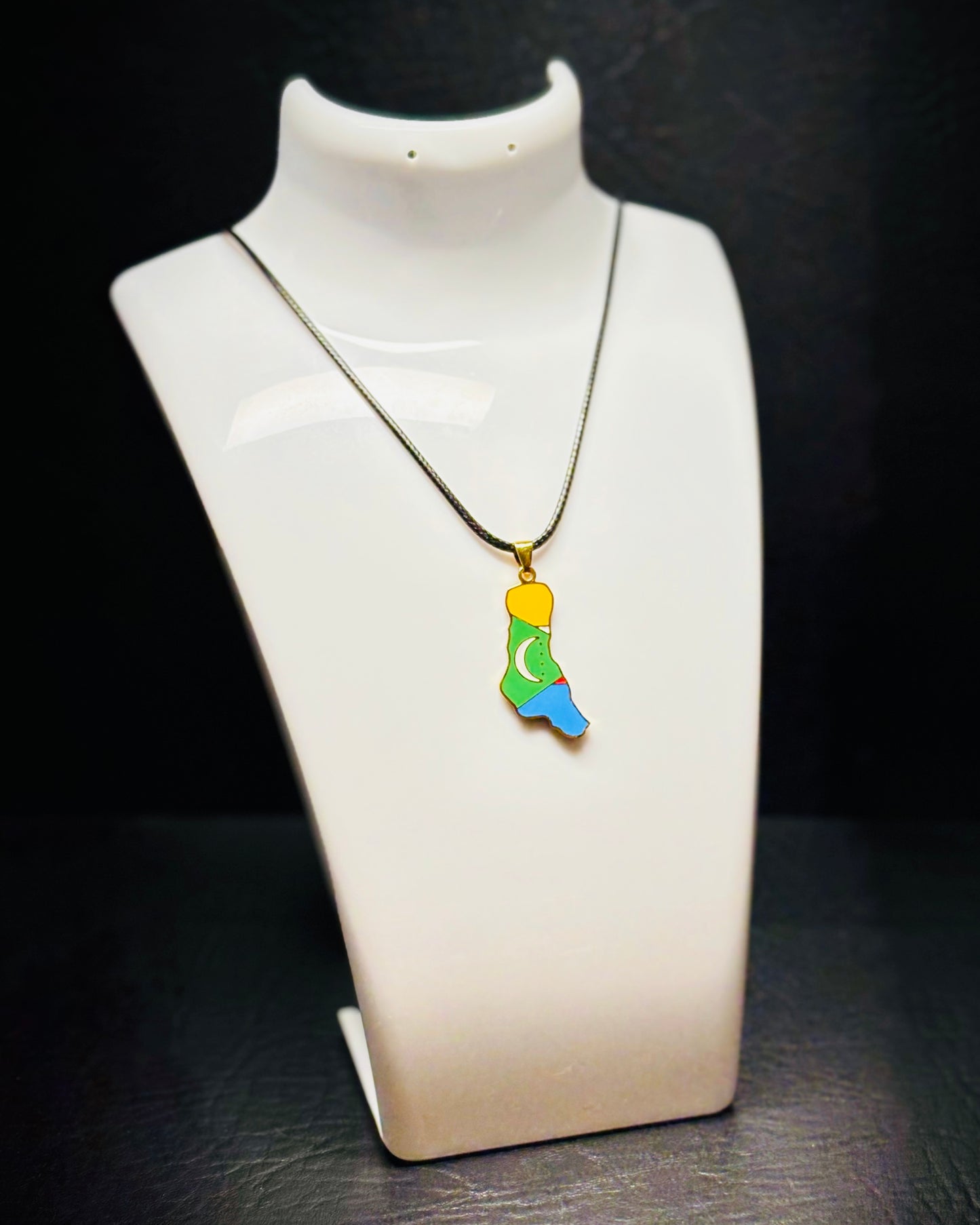 𝐂𝐨𝐦𝐨𝐫𝐨𝐬 🇰🇲 ✮⋆˙