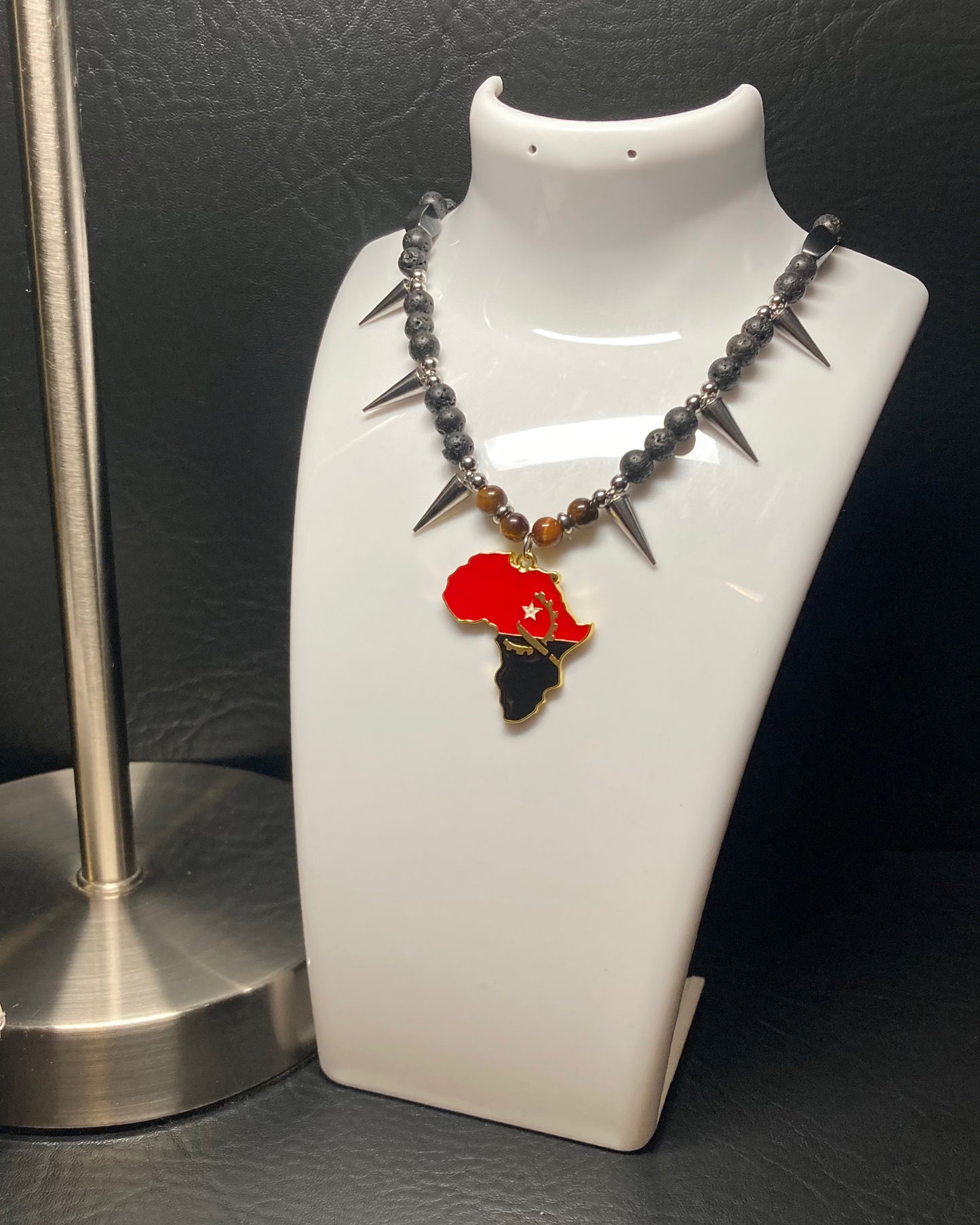 𝐀𝐧𝐠𝐨𝐥𝐚 🇦🇴 ✮⋆˙