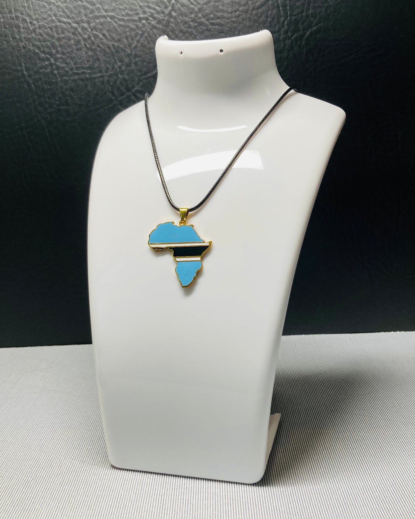 𝗕𝗼𝘁𝘀𝘄𝗮𝗻𝗮 🇧🇼 ✮⋆˙