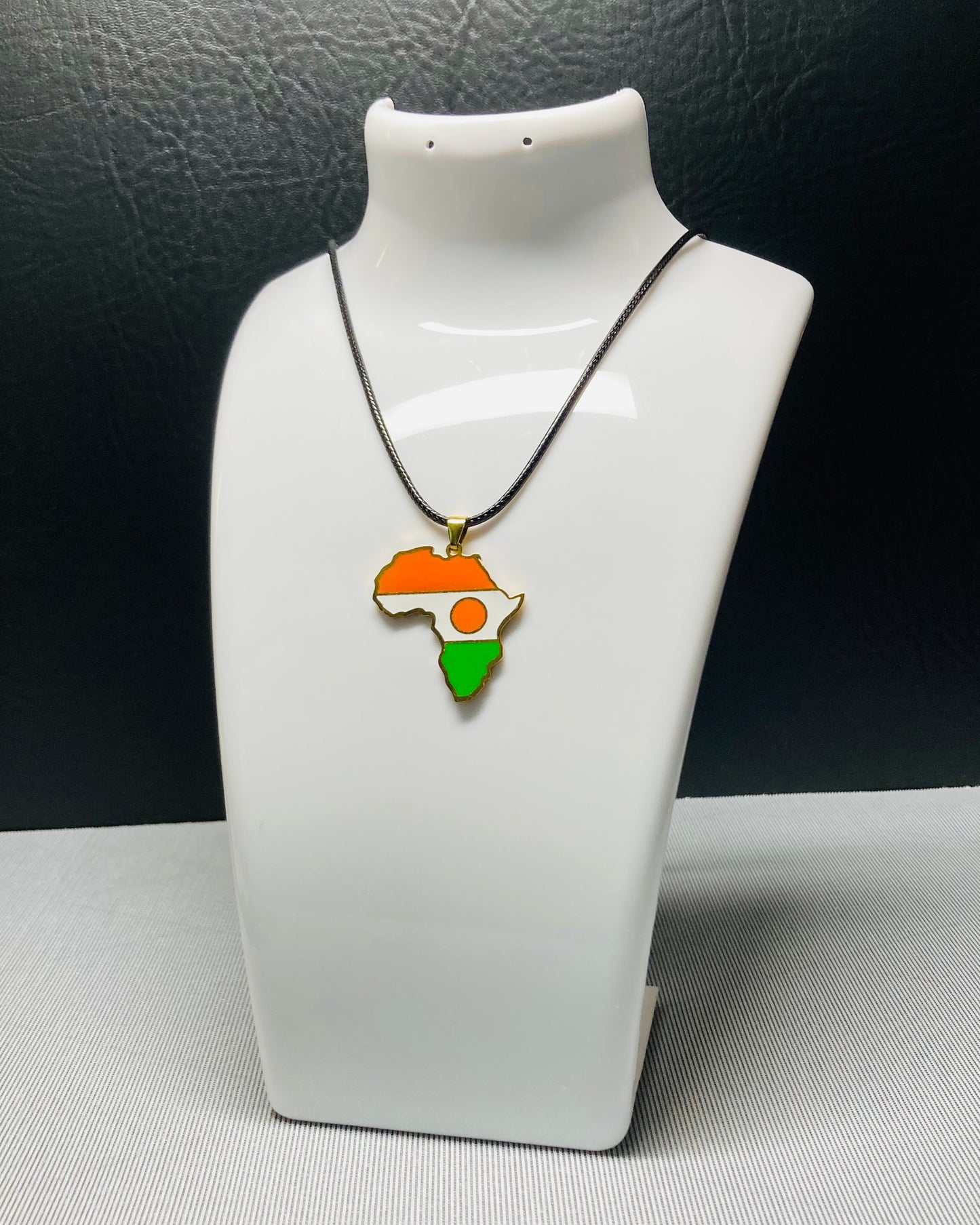 𝗡𝗶𝗴𝗲𝗿 🇳🇪 ✮⋆˙